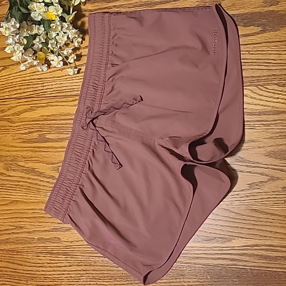 Patagonia Mauve Athletic Shorts with Elastic Waistband